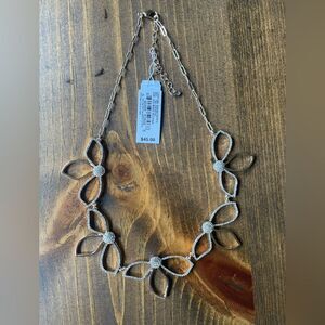 Anna and Ava necklace retail value $45